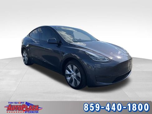 Used 2023 Tesla Model Y Long Range image 8