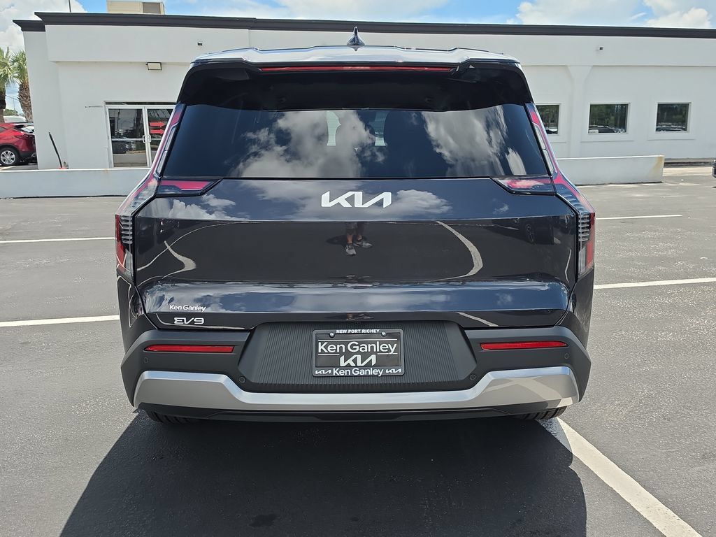 New 2026 Kia EV9 Light RWD image 7