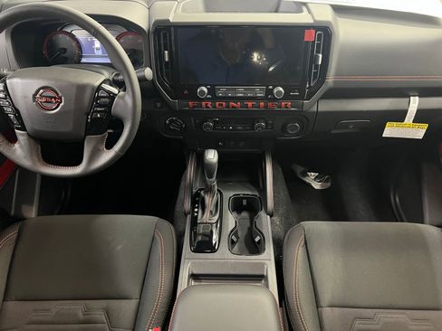 New 2025 Nissan Frontier PRO-4X w/ Tow Package image 12