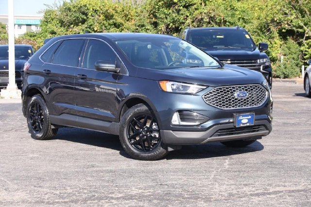 Used 2024 Ford Edge SEL w/ Convenience Package AWD/4WD image 2