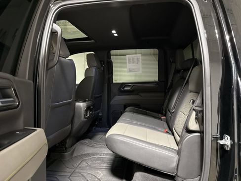 Used 2025 Chevrolet Silverado 2500 ZR2 w/ Technology Package AWD/4WD image 24