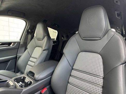 Certified 2026 Porsche Cayenne GTS image 5