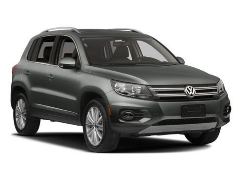 Used 2017 Volkswagen Tiguan S AWD/4WD image 6