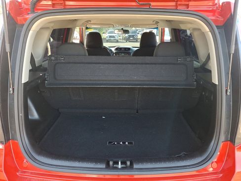 Used 2017 Kia Soul + FWD image 18