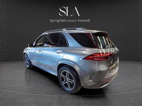 Used 2024 Mercedes-Benz GLE 350 4MATIC w/ AMG Line Exterior image 8