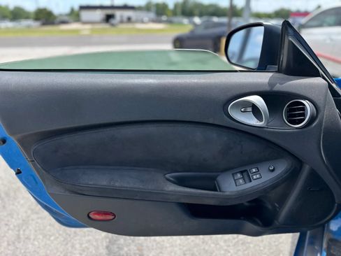 Used 2009 Nissan 370Z Touring w/ Sport Pkg RWD image 12