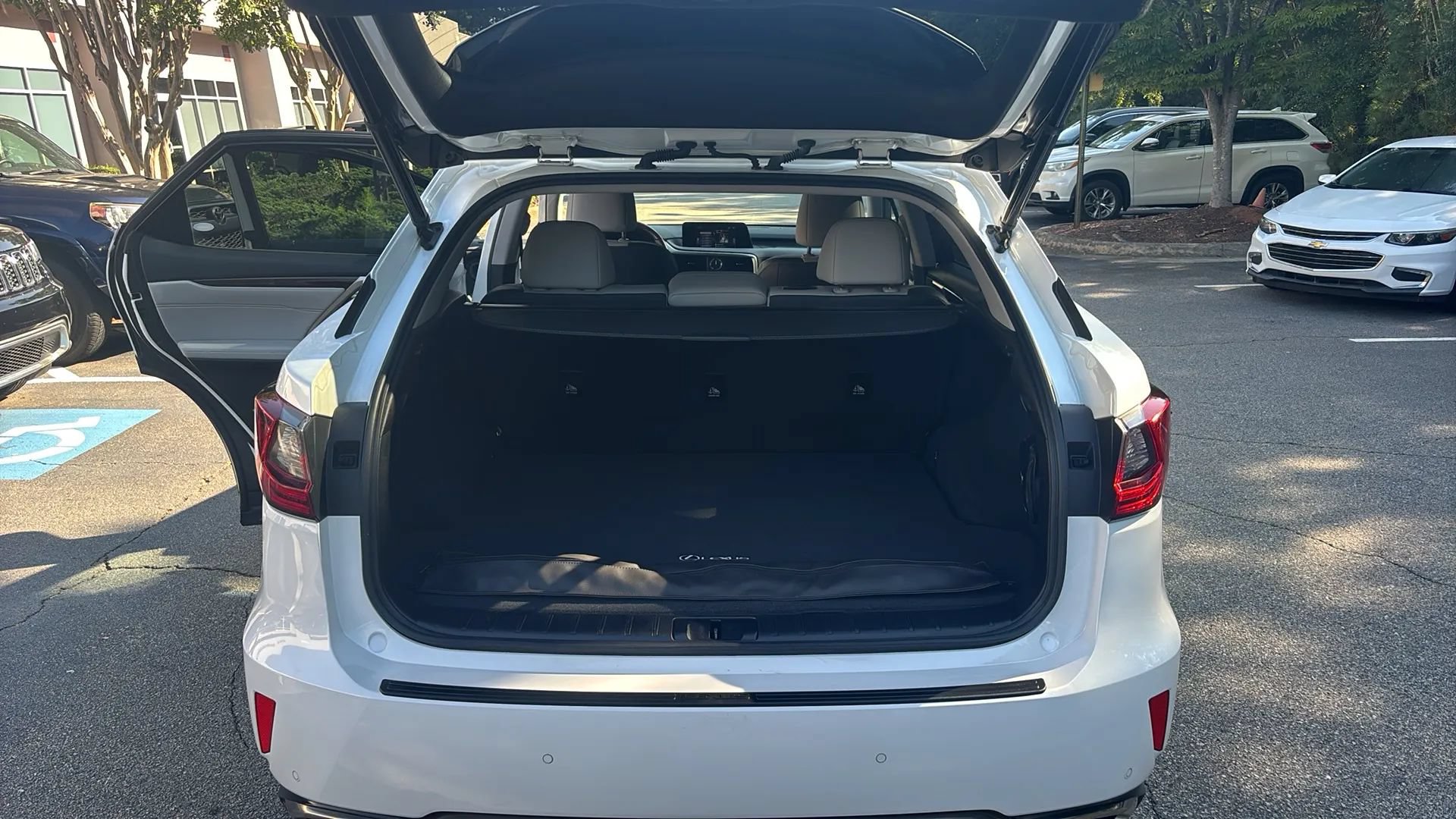 Used 2017 Lexus RX 350 FWD w/ Premium Package image 22