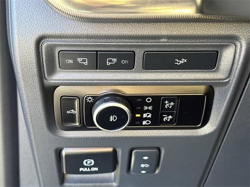 Used 2024 Ford F150 Lariat w/ FX4 Off-Road Package image 20