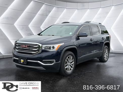 Used 2017 GMC Acadia SLE AWD/4WD image 1