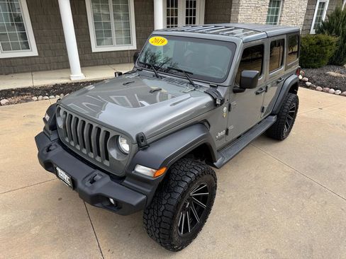 Used 2019 Jeep Wrangler Unlimited Sport S image 28