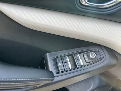 Used 2022 Subaru Ascent Premium w/ Convenience Package image 11