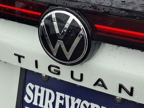 New 2026 Volkswagen Tiguan SE R-Line image 12