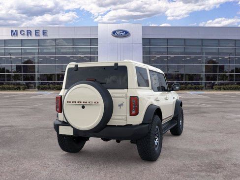 New 2026 Ford Bronco Outer Banks w/ Sasquatch Package AWD/4WD image 8