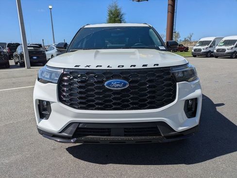 New 2026 Ford Explorer ST-Line w/ ST-Line Street Pack RWD image 9