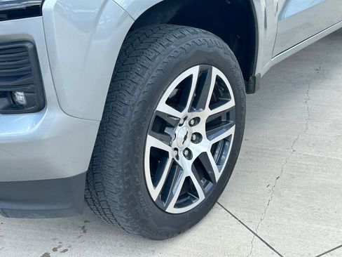 Used 2023 Chevrolet Colorado Z71 w/ Z71 Convenience Package 2 AWD/4WD image 9