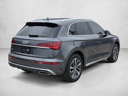 Used 2023 Audi Q5 2.0T Premium w/ Convenience Package AWD/4WD image 3