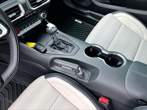 Used 2025 Ford Mustang GT Premium w/ GT Performance Package RWD image 17