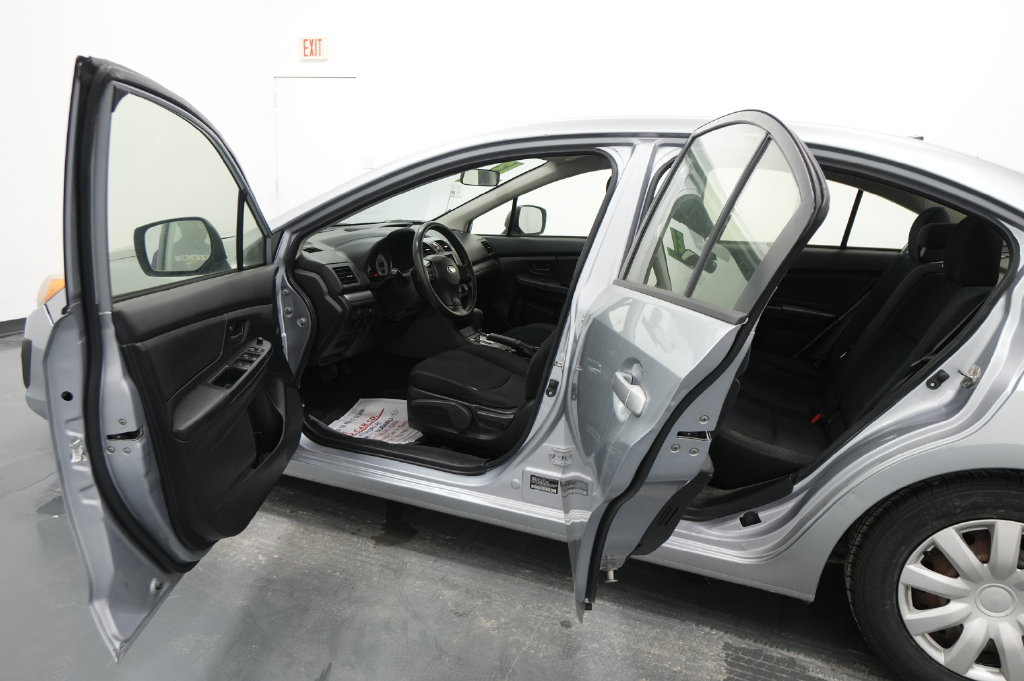 Used 2013 Subaru Impreza 2.0i AWD/4WD image 17