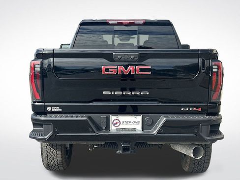 New 2026 GMC Sierra 2500 AT4 w/ AT4 Premium Plus Package AWD/4WD image 7