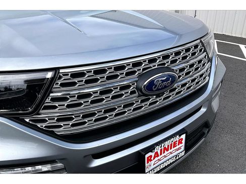 Used 2023 Ford Explorer Limited AWD/4WD image 30