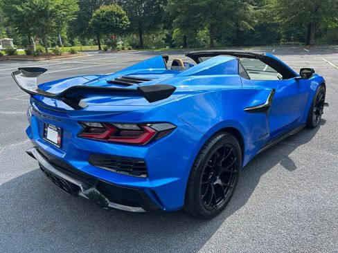 Used 2024 Chevrolet Corvette Z06 w/ Z07 Performance Package RWD image 30