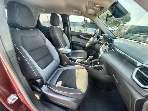 Used 2025 Chevrolet TrailBlazer LS w/ LS Convenience Package FWD image 26