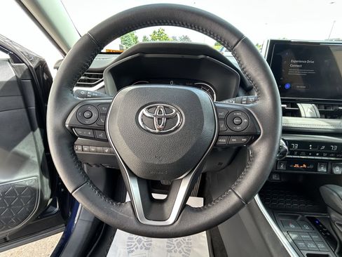 Used 2023 Toyota RAV4 XLE w/ Convenience Package AWD/4WD image 21