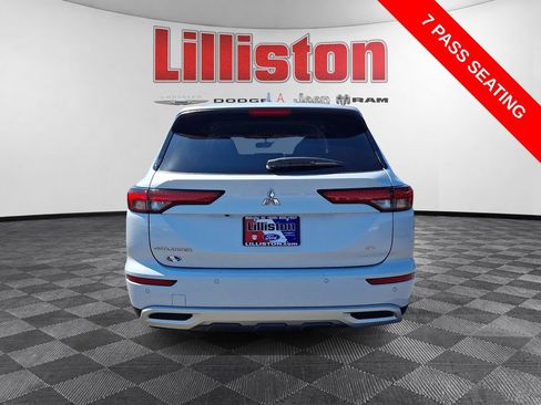 Used 2024 Mitsubishi Outlander SE FWD image 5