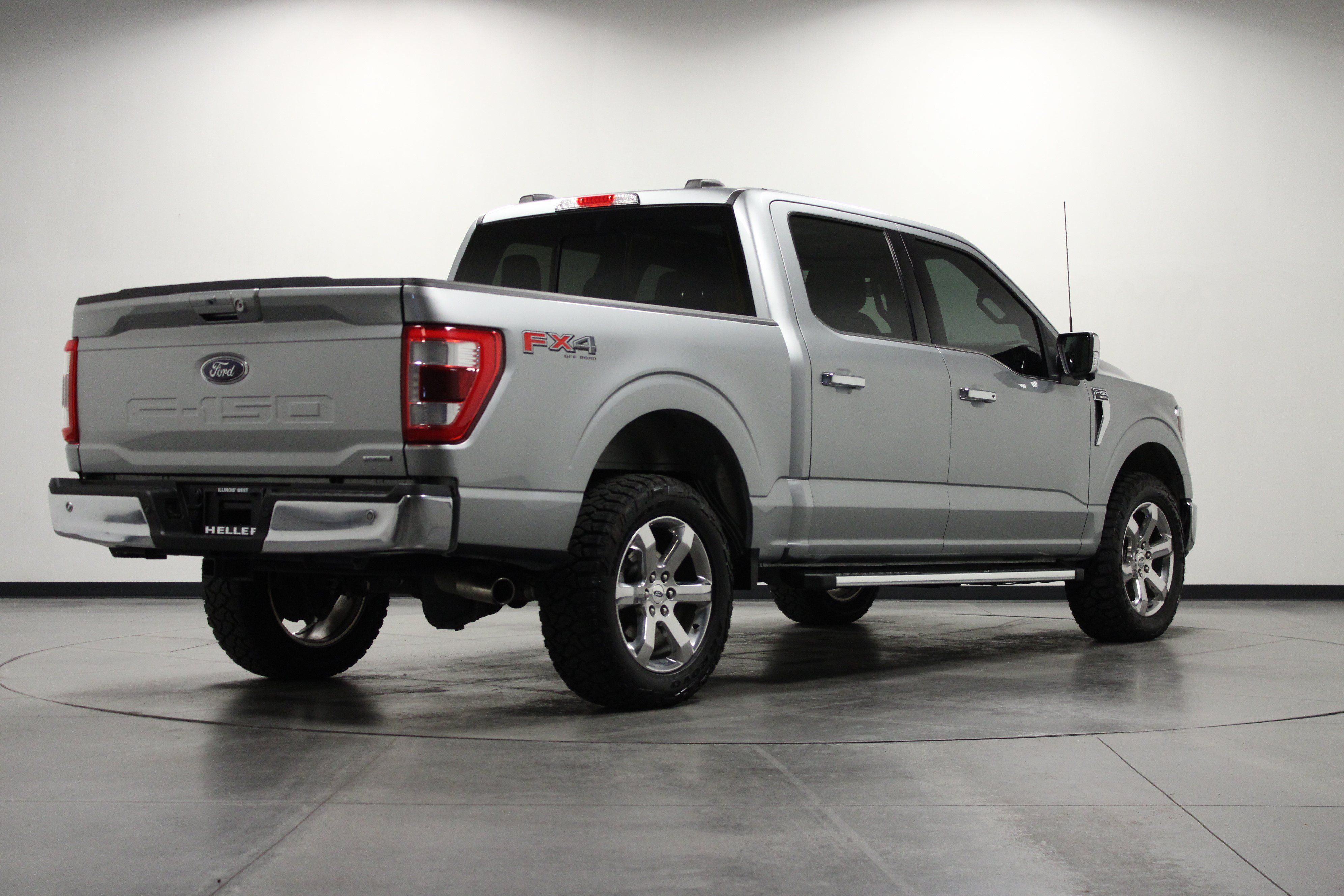 Used 2023 Ford F150 Lariat w/ Equipment Group 502A High AWD/4WD image 4