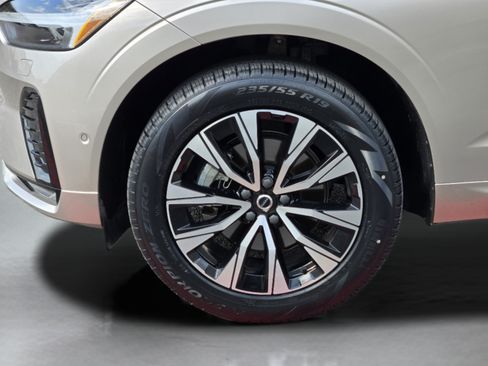 Used 2024 Volvo XC60 B5 Plus w/ Protection Package Premier AWD/4WD image 36