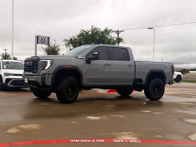 Used 2024 GMC Sierra 2500 AT4 w/ AT4 Premium Plus Package AWD/4WD image 2