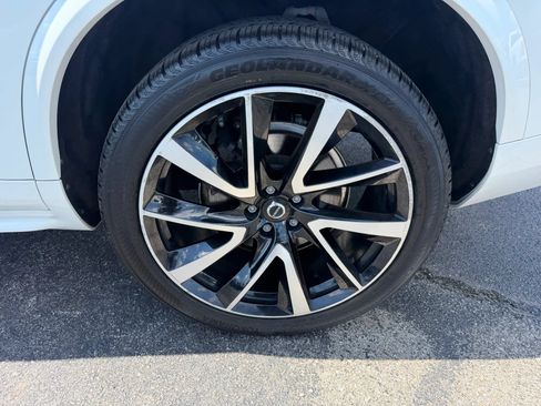Used 2020 Volvo XC90 T6 Momentum w/ Protection Package AWD/4WD image 49