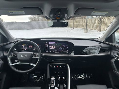 Certified 2025 Audi Q5 Premium Plus w/ Premium Plus image 9