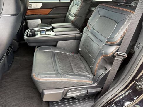 Used 2023 Lincoln Navigator Black Label AWD/4WD image 27
