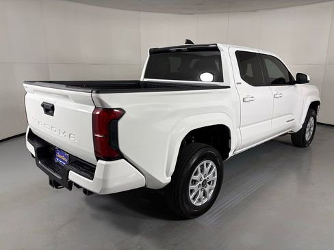 Used 2024 Toyota Tacoma SR5 RWD image 8