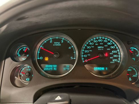 Used 2011 Chevrolet Silverado 2500 LTZ w/ LTZ Plus Package image 16