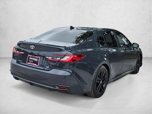 Used 2026 Toyota Camry SE FWD image 5
