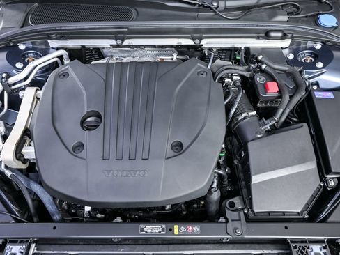 Used 2024 Volvo S60 B5 Core w/ Climate Package FWD image 34