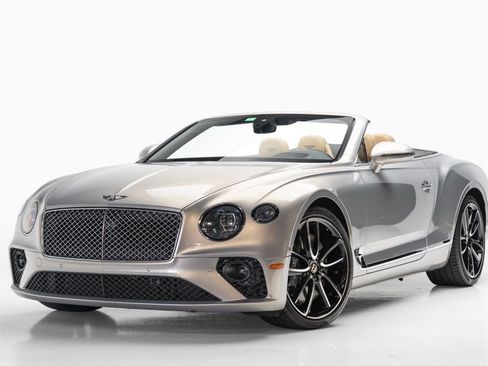 Used 2020 Bentley Continental GT image 4