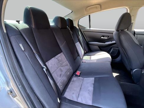 Used 2023 Nissan Sentra SR w/ Trunk Package FWD image 19