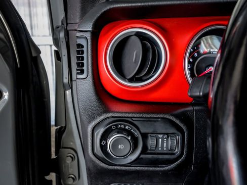 Used 2020 Jeep Wrangler Unlimited Rubicon image 23