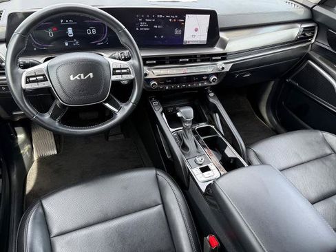 Used 2024 Kia Telluride S w/ S Sunroof Package FWD image 13