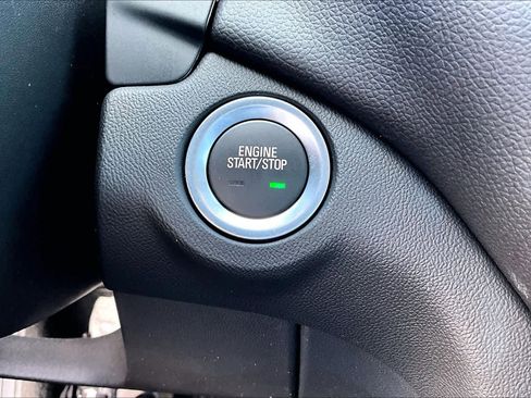 Used 2022 Chevrolet Equinox LT FWD image 31