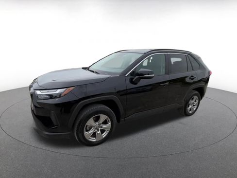 Used 2025 Toyota RAV4 XLE w/ Weather Package FWD image 8