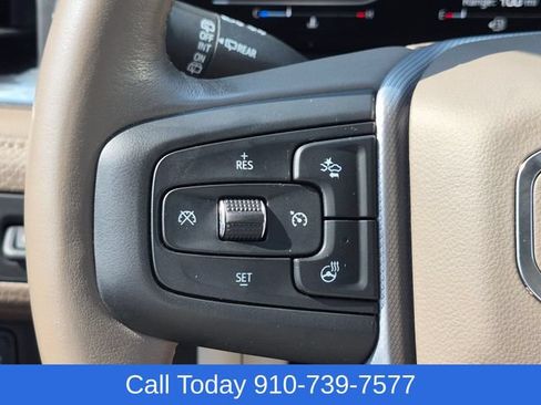 Used 2023 GMC Yukon XL Denali AWD/4WD image 20