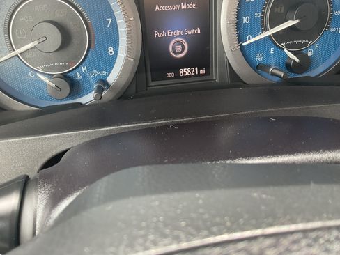 Used 2018 Toyota Sienna XLE w/ XLE Navigation Package FWD image 17