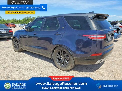 Used 2017 Land Rover Discovery HSE AWD/4WD image 3