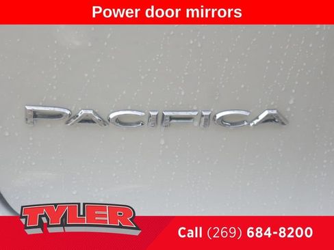 New 2027 Chrysler Pacifica Select FWD image 13