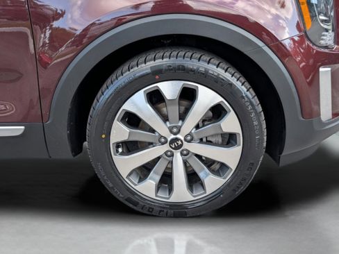 Used 2020 Kia Telluride S w/ S 8 Passenger Seating Package image 10