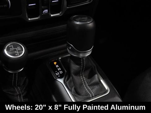 Used 2023 Jeep Wrangler Unlimited Sahara w/ Cold Weather Group AWD/4WD image 26